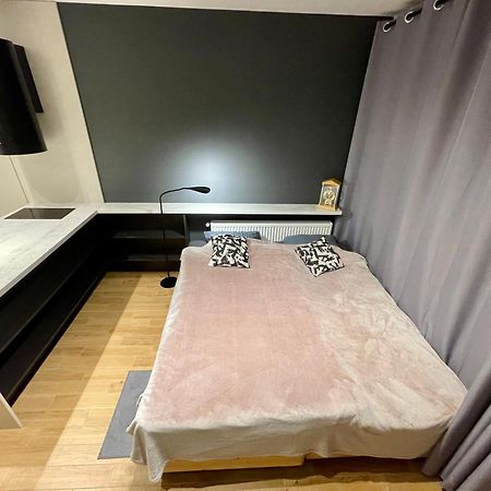 ワルシャワTime&House Pileckiego Przy Centrum Onkologi I Klinice Novum Apartament Na Wylacznosc Pokoj,Sypialnia,Lozko, Lazienka,Kuchniaアパートメント エクステリア 写真
