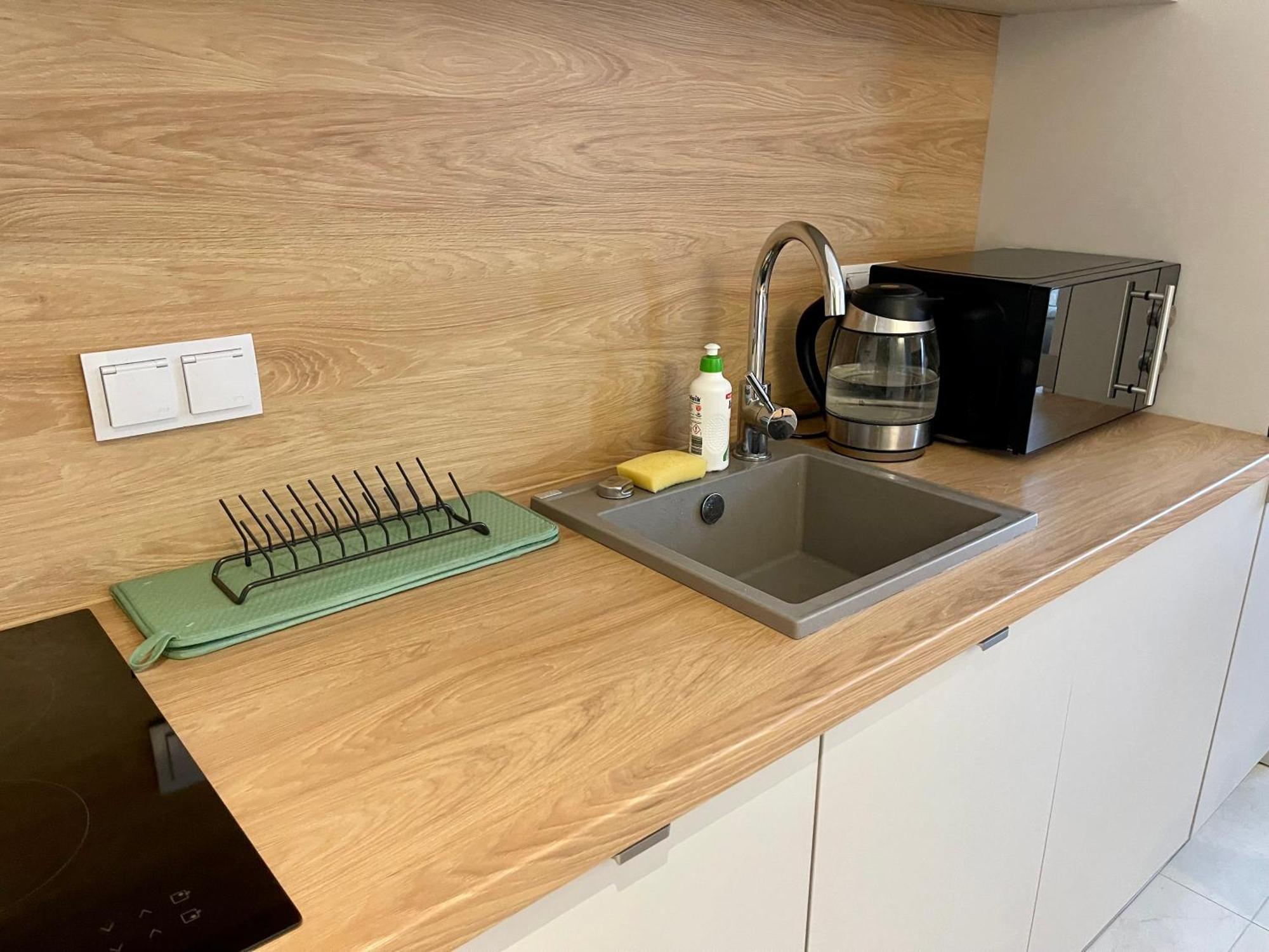 ワルシャワTime&House Pileckiego Przy Centrum Onkologi I Klinice Novum Apartament Na Wylacznosc Pokoj,Sypialnia,Lozko, Lazienka,Kuchniaアパートメント エクステリア 写真