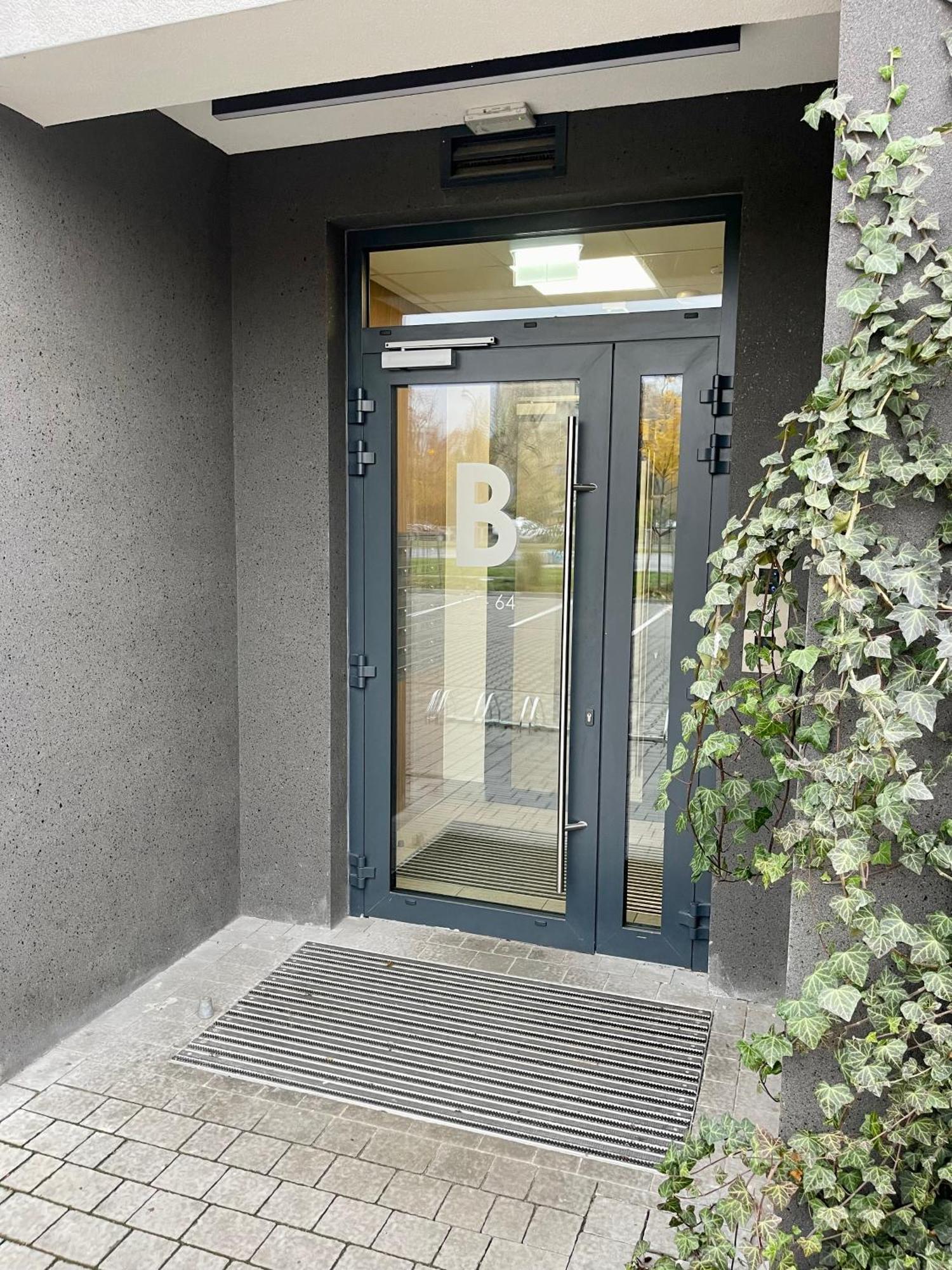 ワルシャワTime&House Pileckiego Przy Centrum Onkologi I Klinice Novum Apartament Na Wylacznosc Pokoj,Sypialnia,Lozko, Lazienka,Kuchniaアパートメント エクステリア 写真