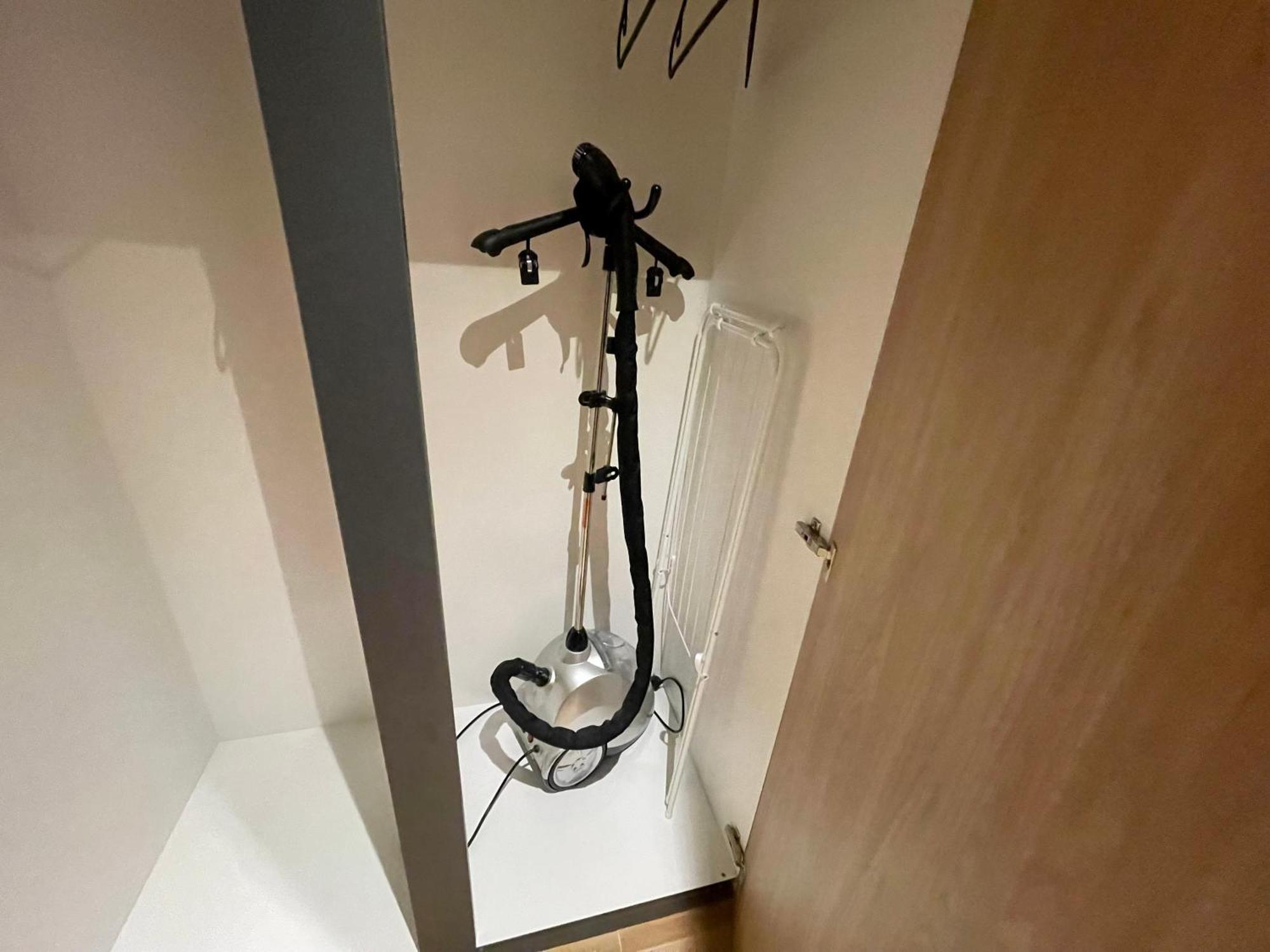 ワルシャワTime&House Pileckiego Przy Centrum Onkologi I Klinice Novum Apartament Na Wylacznosc Pokoj,Sypialnia,Lozko, Lazienka,Kuchniaアパートメント エクステリア 写真