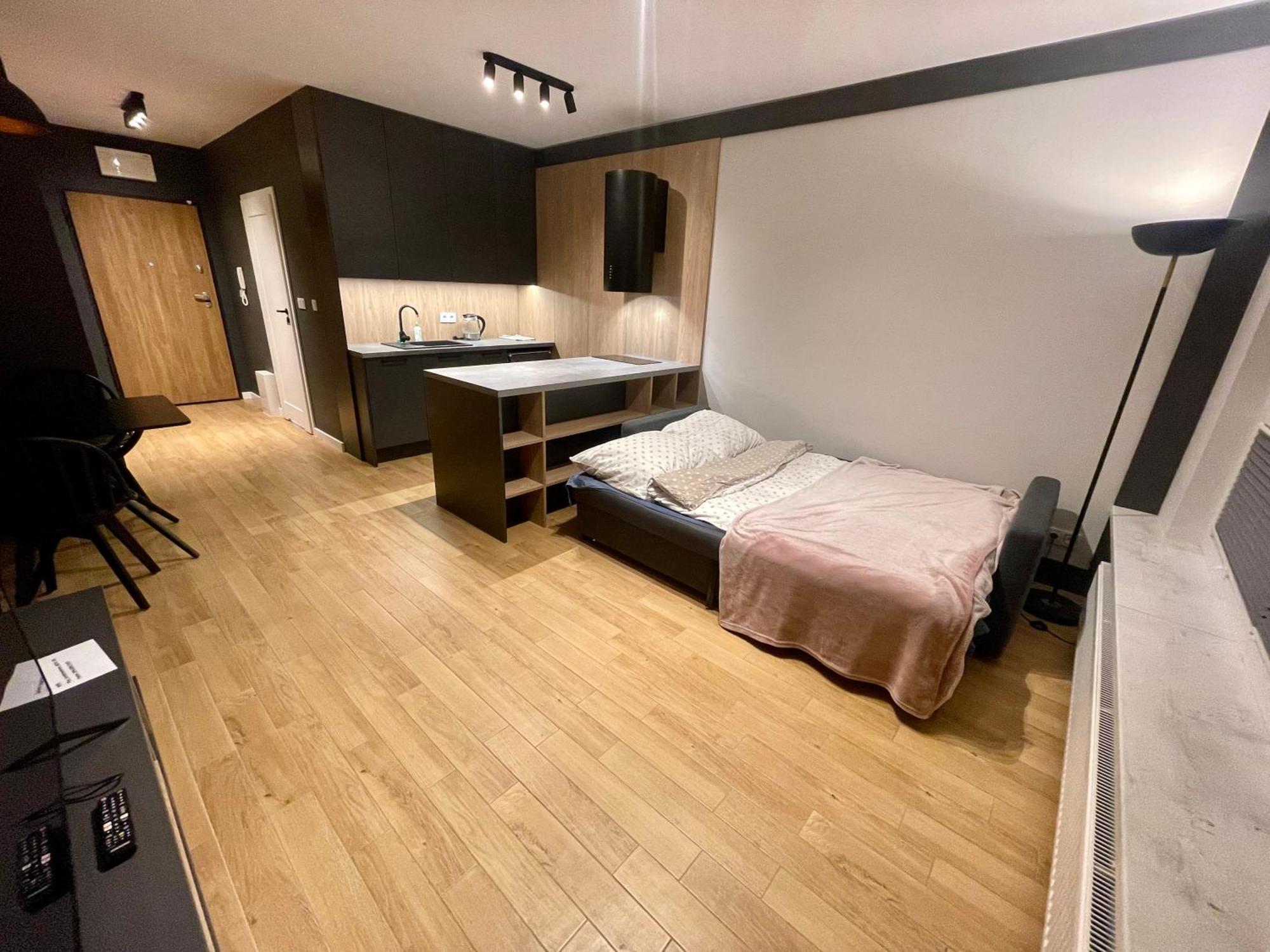 ワルシャワTime&House Pileckiego Przy Centrum Onkologi I Klinice Novum Apartament Na Wylacznosc Pokoj,Sypialnia,Lozko, Lazienka,Kuchniaアパートメント エクステリア 写真