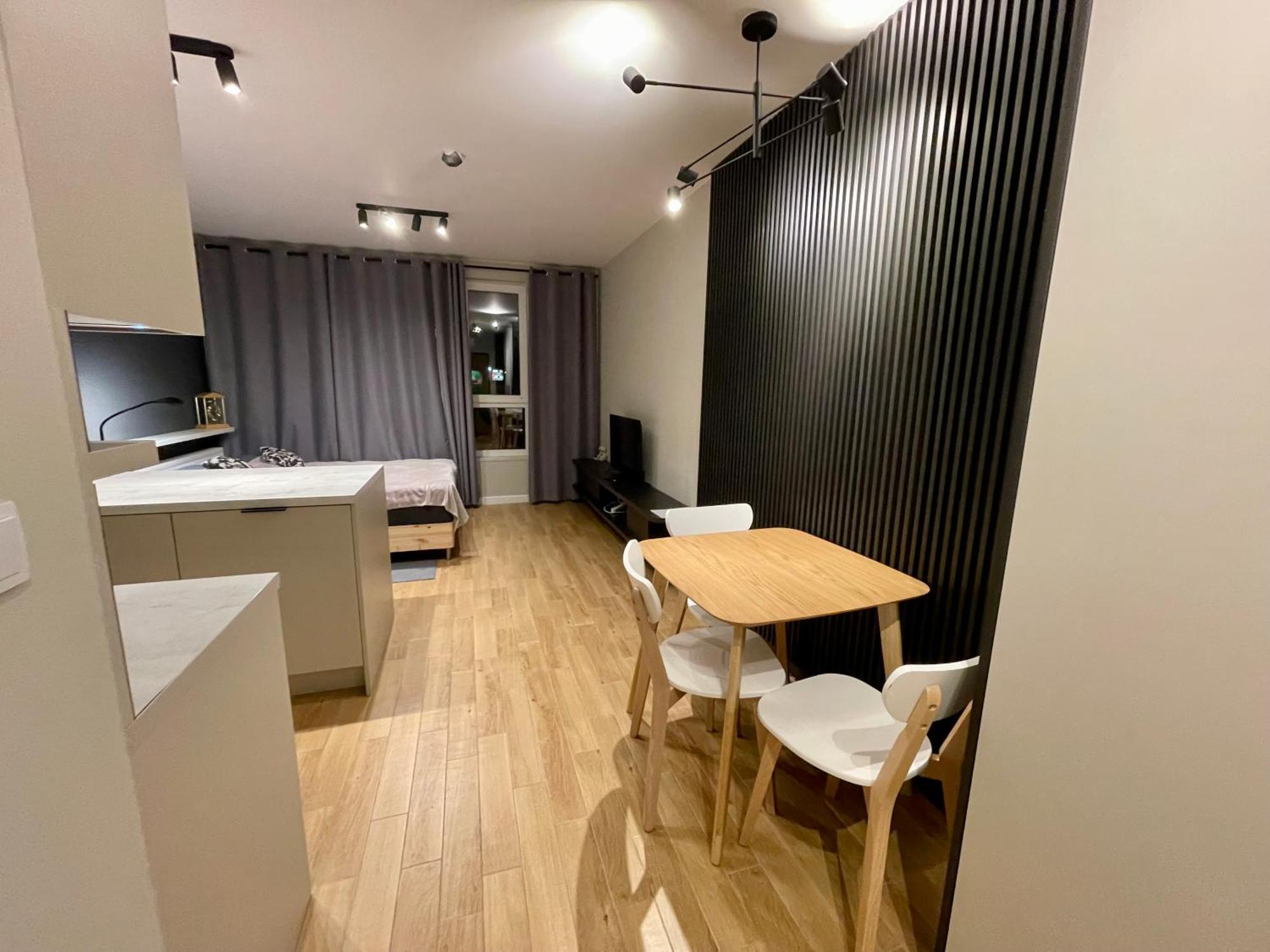 ワルシャワTime&House Pileckiego Przy Centrum Onkologi I Klinice Novum Apartament Na Wylacznosc Pokoj,Sypialnia,Lozko, Lazienka,Kuchniaアパートメント エクステリア 写真